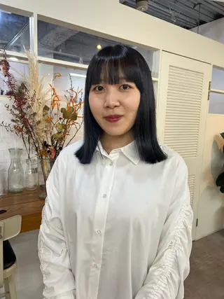 ミディアム カラー yumeka🩶ボブ 暖色/透け感カラーのヘアスタイル