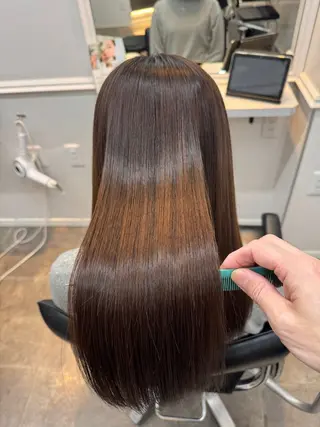 セミロング ウィステリア アネックスのヘアスタイル