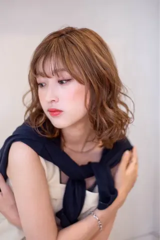 ミディアム こじま ゆあのヘアスタイル