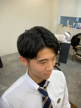 ショート メンズ 西尾 太郎のヘアスタイル