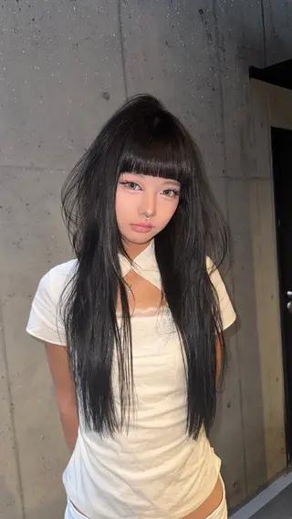 ロング カラー だいち/ブリーチ/ レイヤーカットのヘアスタイル
