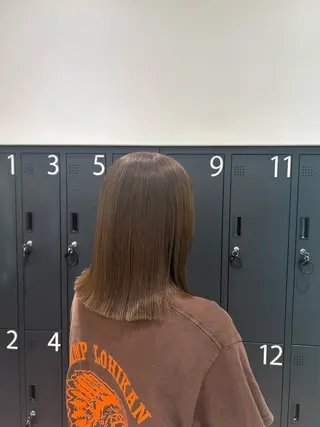 ミディアム 松下 奈央のヘアスタイル
