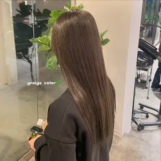 ロング 南場 智美のヘアスタイル