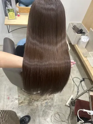 ミディアム miloc MOMOKAのヘアスタイル