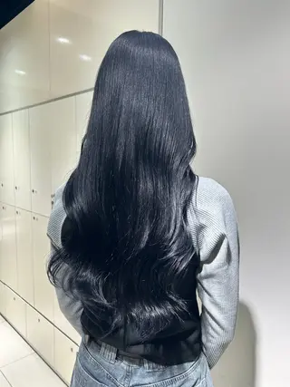ロング カラー 美髪ツヤ暗髪カラー 💎issei💙のヘアスタイル