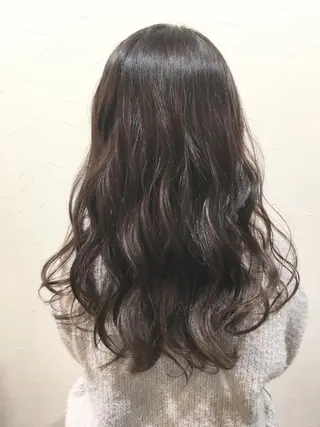 セミロング ロング カラー 柔らか垢抜けカラーと カット🫧ASUKAのヘアスタイル