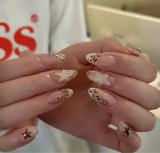 ネイル 🦊Genie🦊 Mika Nailsのネイルデザイン