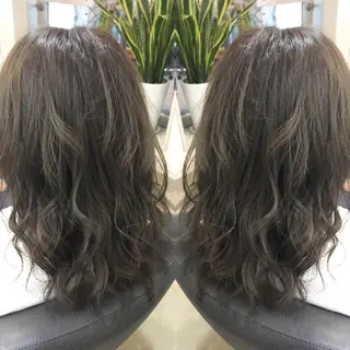 セミロング カラー ハイトーン/ブリーチ ルミエール/新栄/栄のヘアスタイル