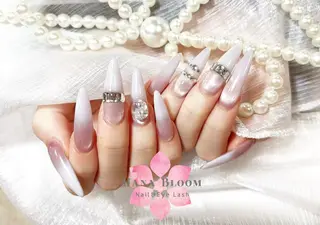 ネイル HanaBloom 🩷ビンビンのネイルデザイン