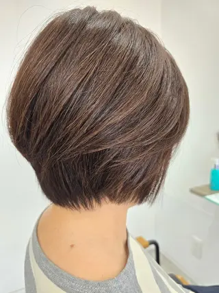 ショート 𝑴𝒐𝒓𝒊 /髪質改善/艶髪🖤のヘアスタイル