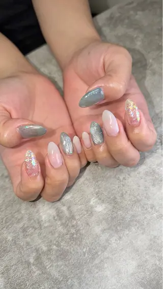 ネイル shino🌟 痛ネイルのネイルデザイン