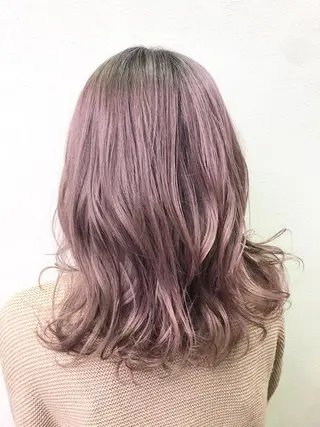 カラー 最高級エクステ /羽エクステ白石宇由のヘアスタイル
