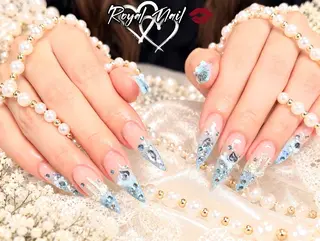 ネイル RINA Nail_Royalのネイルデザイン
