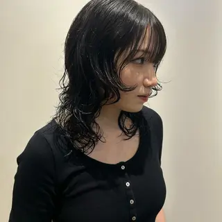 ミディアム パーマ 田中 遥陽のヘアスタイル