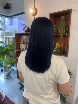 ロング カラー 石川 実咲のヘアスタイル