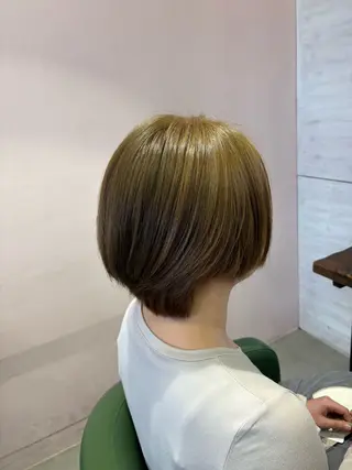カラー aki .のヘアスタイル