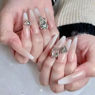 ネイル Queens テイのネイルデザイン