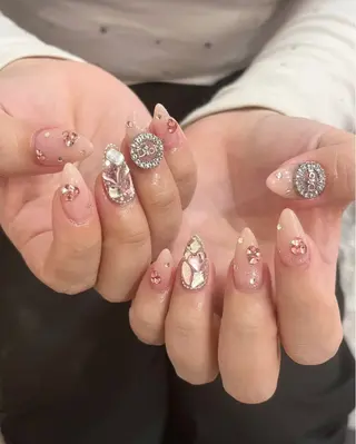 ネイル Nail salon Rhonaのネイルデザイン