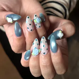 ネイル ルミナ 🪽のネイルデザイン