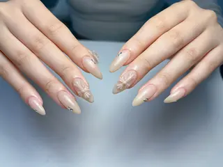 ネイル 心斎橋Mione nail salonのネイルデザイン