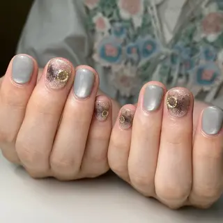 ネイル Legit nail salonのネイルデザイン