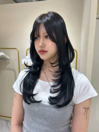 ロング hiyori🎀 トレンドレイヤーのヘアスタイル