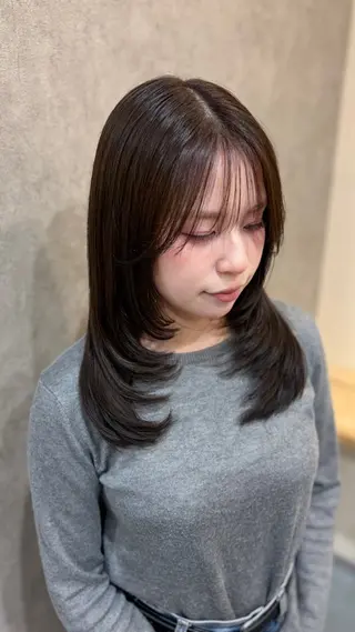 ロング カラー 🎀透明感カラー /ケアブリーチ🎀のヘアスタイル