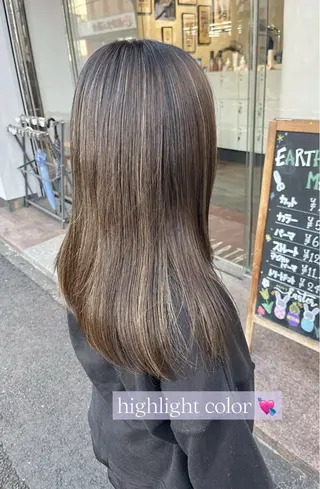 ロング カラー レイヤーカット🌈 透明感カラー🌷ユリのヘアスタイル