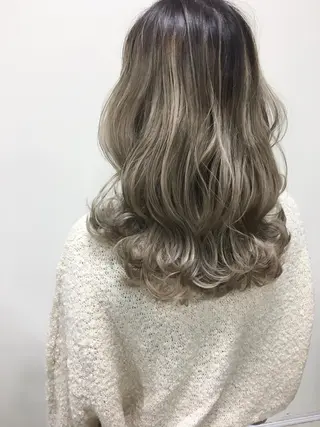 ミディアム カラー Beach 代表 KENTAのヘアスタイル
