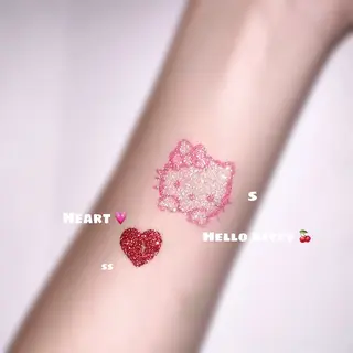 安藤 紅実のネイルデザイン