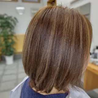 ミディアム カラー Threege スリージェのヘアスタイル