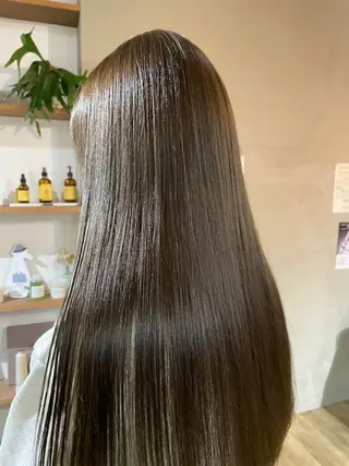 ロング カラー カジ エリナのヘアスタイル