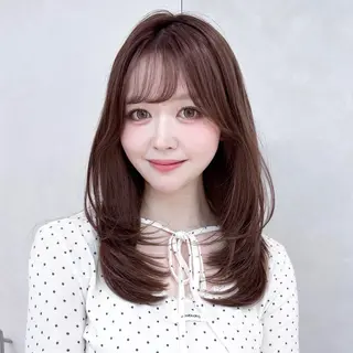 ミディアム 🎀レイヤーカット /艶カラー/なづなのヘアスタイル