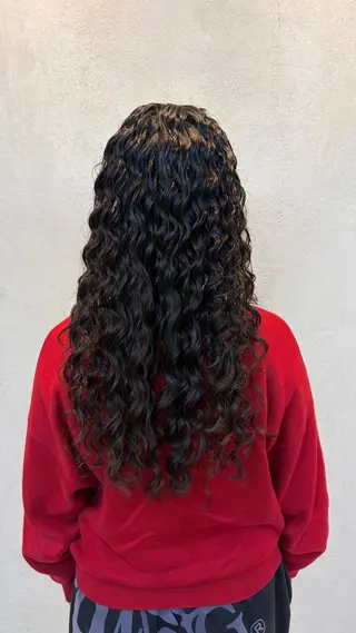 パーマ 水野 明羽のヘアスタイル