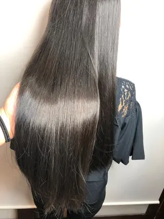 ロング NINE+/代表 ブリーチ特化型サロンのヘアスタイル