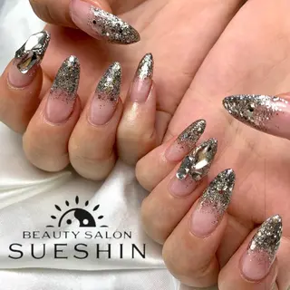 ロング S ueshinのネイルデザイン