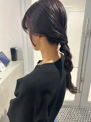 セミロング カラー SALOWIN栄 三丁目 木戸里実のヘアスタイル