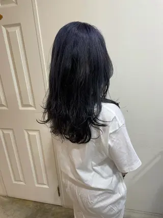 セミロング カラー MIOベージュカラー 柔らかいカラーのヘアスタイル