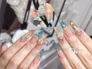 ネイル ✨Nailsalon Vi+✨のネイルデザイン