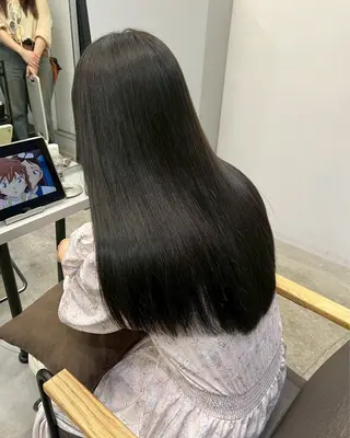 ロング パーマ 🍒モテ暖色カラー × うる艶✧ ゆなのヘアスタイル