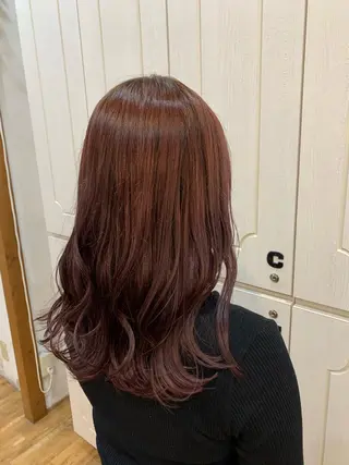 カラー T つぐみのヘアスタイル
