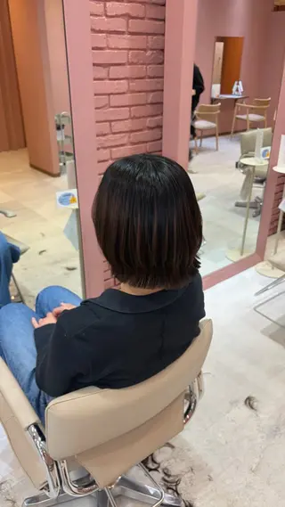 ショート 聖菜/ hina /レイヤー/艶カラーのヘアスタイル