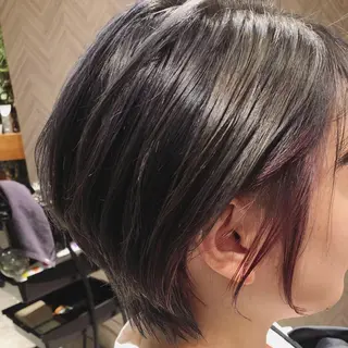 ショート カラー 白戸 優樹のヘアスタイル