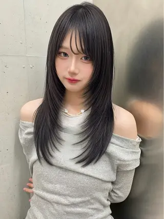 ロング 韓国/レイヤー/艶髪 ルキアのヘアスタイル