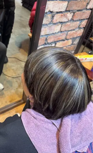 カラー よぐ ちのヘアスタイル