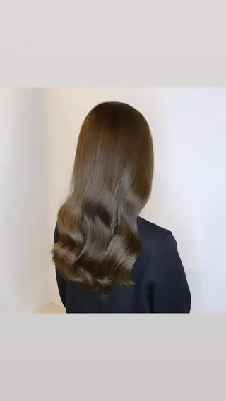 ロング カラー shinka omotesandoのヘアスタイル
