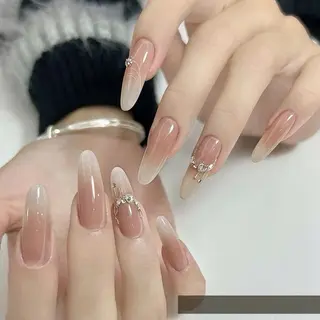 ネイル Lyna 池袋のネイルデザイン
