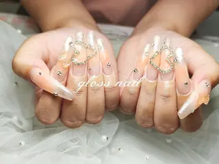 ネイル アヤカ☘️Gloss nailのネイルデザイン