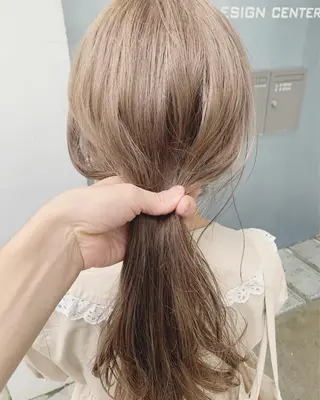 ロング カラー マツエク・マツパ ハイトーンボブ 前田 表参道　グレージュのヘアスタイル