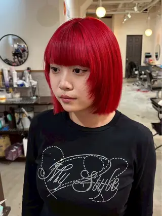 ショート カラー LUCK ユナのヘアスタイル